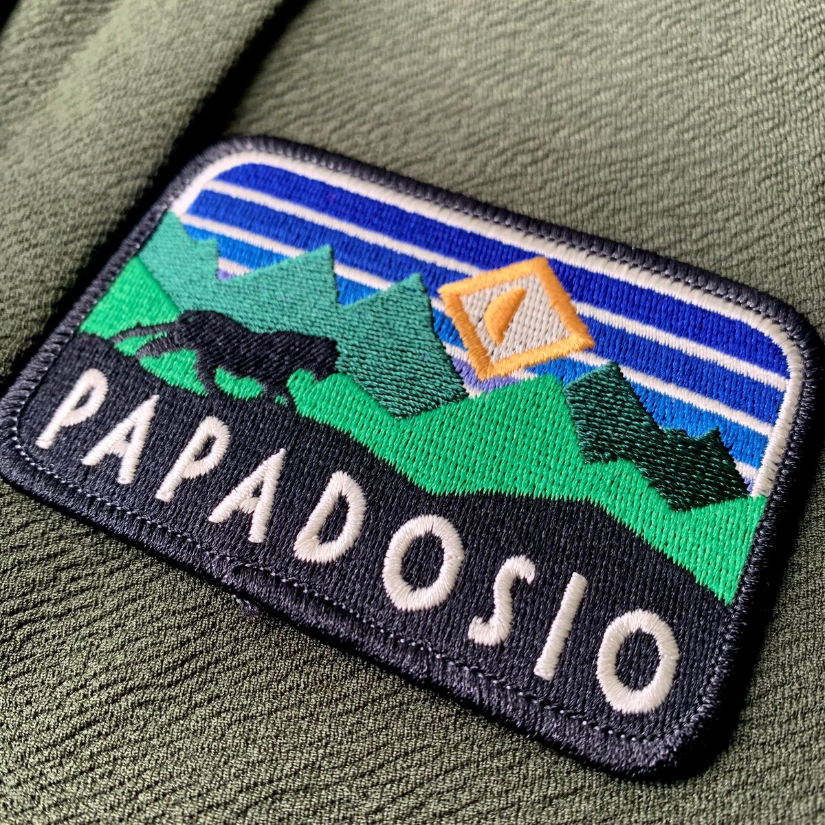 PennEmblem's tweet photo. A timeless, fashionable choice that withstands all wash conditions. Custom Embroidered Emblems are well known in all markets from military rank to band or team branding.#customdesigns #customemblems #dyesublimation #art #textilemanufacturing #fashiondesign #fashiontrends #brand https://t.co/sxKdojw3Xh
