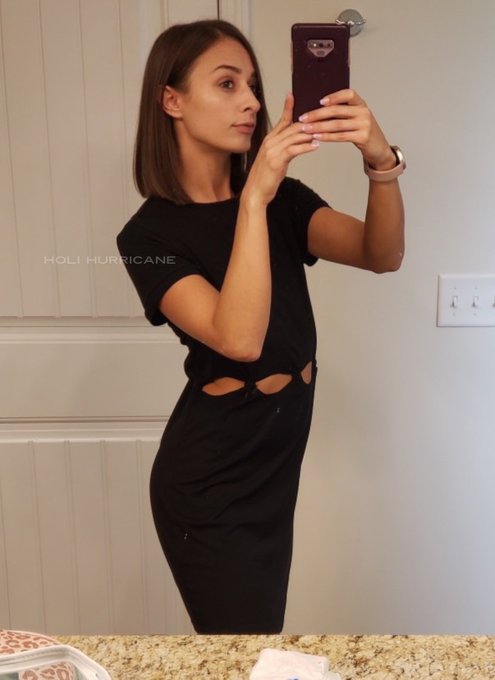 Got my hair a bit shorter, you like? https://t.co/puRRxQSoP6