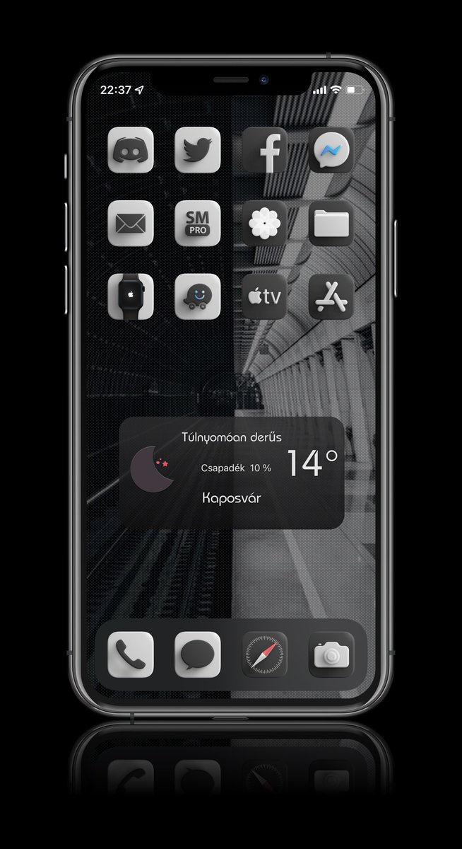 GaracziLaszlo's tweet image. Black &amp;amp; white

WeatherHTML2.0
@thewaytozion 
HS
@mauibernardi 
Wall
@theandrofreak 
Icons 
@Polyphian 
Mockup
@screenshot_pro 

#iOS15beta6 
#nojailbreak