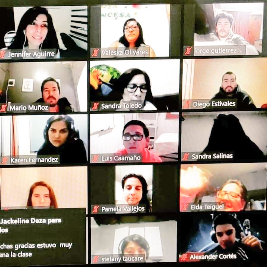 TarapacaUC's tweet photo. 🎆👏¡Feliz Aniversario a los más de 100 habitantes de #Tarapacá que hace 1 año participaron del curso de transformación digital #Tarapatech! Hoy vemos con orgullo cómo éstos emprendedores digitales 🤖🚀 han crecido e impulsado sus marcas gracias al apoyo @ucatolica @Gore_Tarapaca https://t.co/xwRSqZy6VB