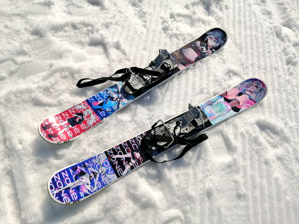 wolpysan's tweet photo. 来シーズンに向かって楽しみと期待が膨らんできましたわね!!
GP隊の出撃も、スキボ北海道も、スノボもnicoも!!
I’m so excited about next winter. I can’t wait!
#GP隊
#Team_GP
#スキボ北海道
#スキーボード
#skiboard
#スノーボード
#snowboard
#痛板
#Kureiji_Ollie
#ぞん子
#LAM https://t.co/XMrxpDjBtd