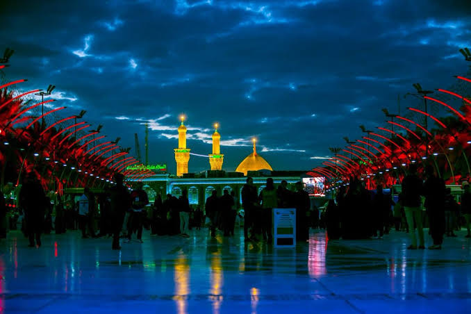 Danyalmohsin2's tweet photo. Jis Ne Haq Karbala Ka Ada Kar Diya,
Jis Ne Nana Ka Wa’ada Wafa Kar Diya,
Jis Ne Kumbe A Kumba Fida Kar Diya,
Us Husain ibn haider Pe Lahkoun Salam❣️
#Muharram2021
#LabaikYaHussain https://t.co/NhMOHdcMkZ