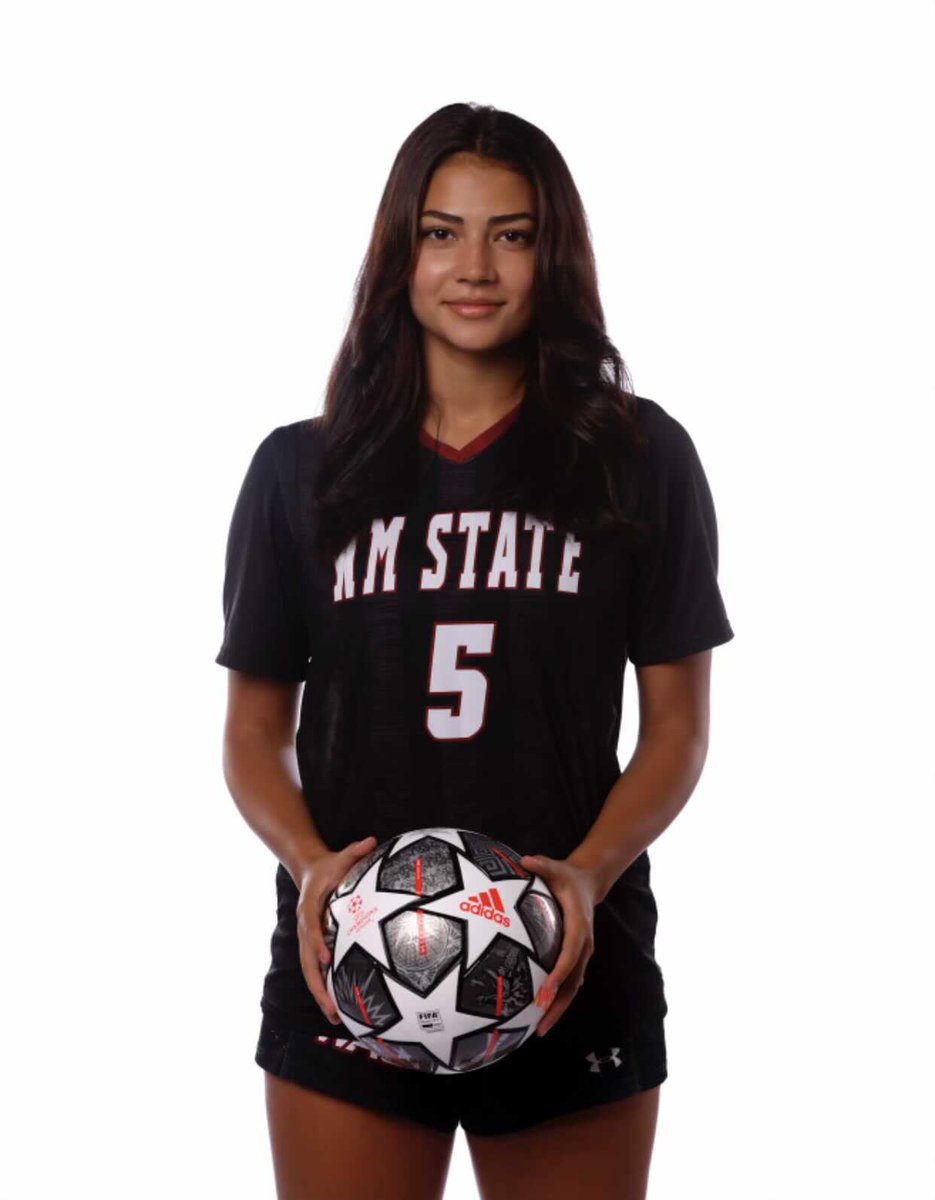 How can someone so pretty be so mean?  Lol.  That’s my girl!  Let’s go Aggies!