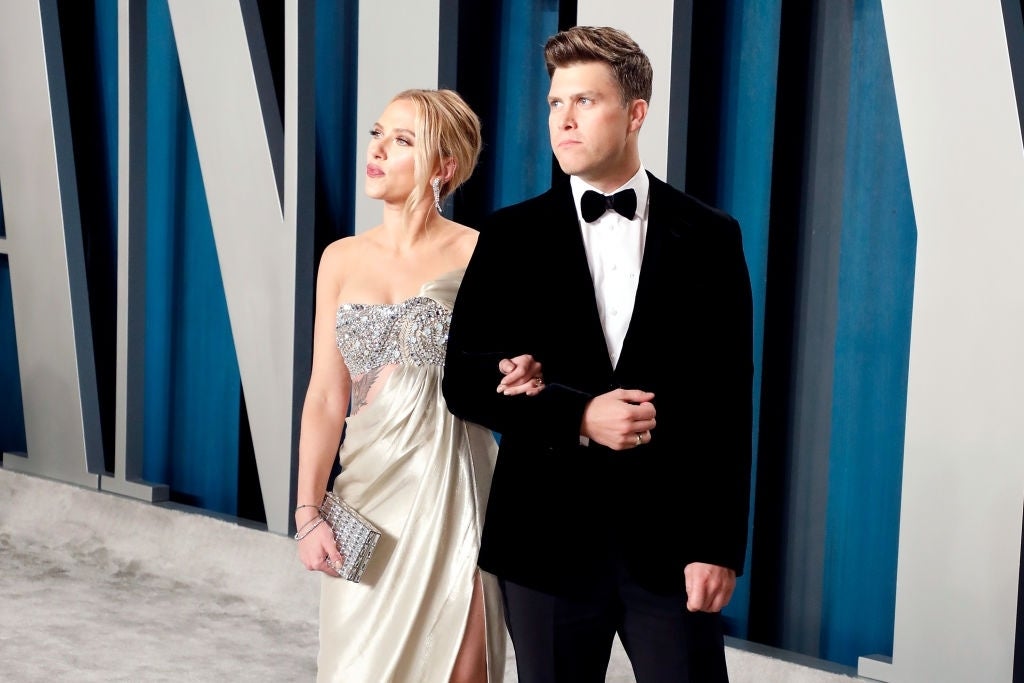 RT @ComicBook: Colin Jost confirms Scarlett Johansson is pregnant.

https://t.co/UDID52jlSq https://t.co/FUs9c3cvrs