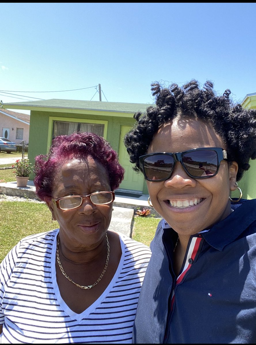 YolettMcCuin's tweet photo. Lost my godmother to Covid today and i am sick about it. She wasn’t vaccinated. I am begging you to please consider it. God help us all. 🙏🏽 Gone too soon. https://t.co/21GvDV5itW