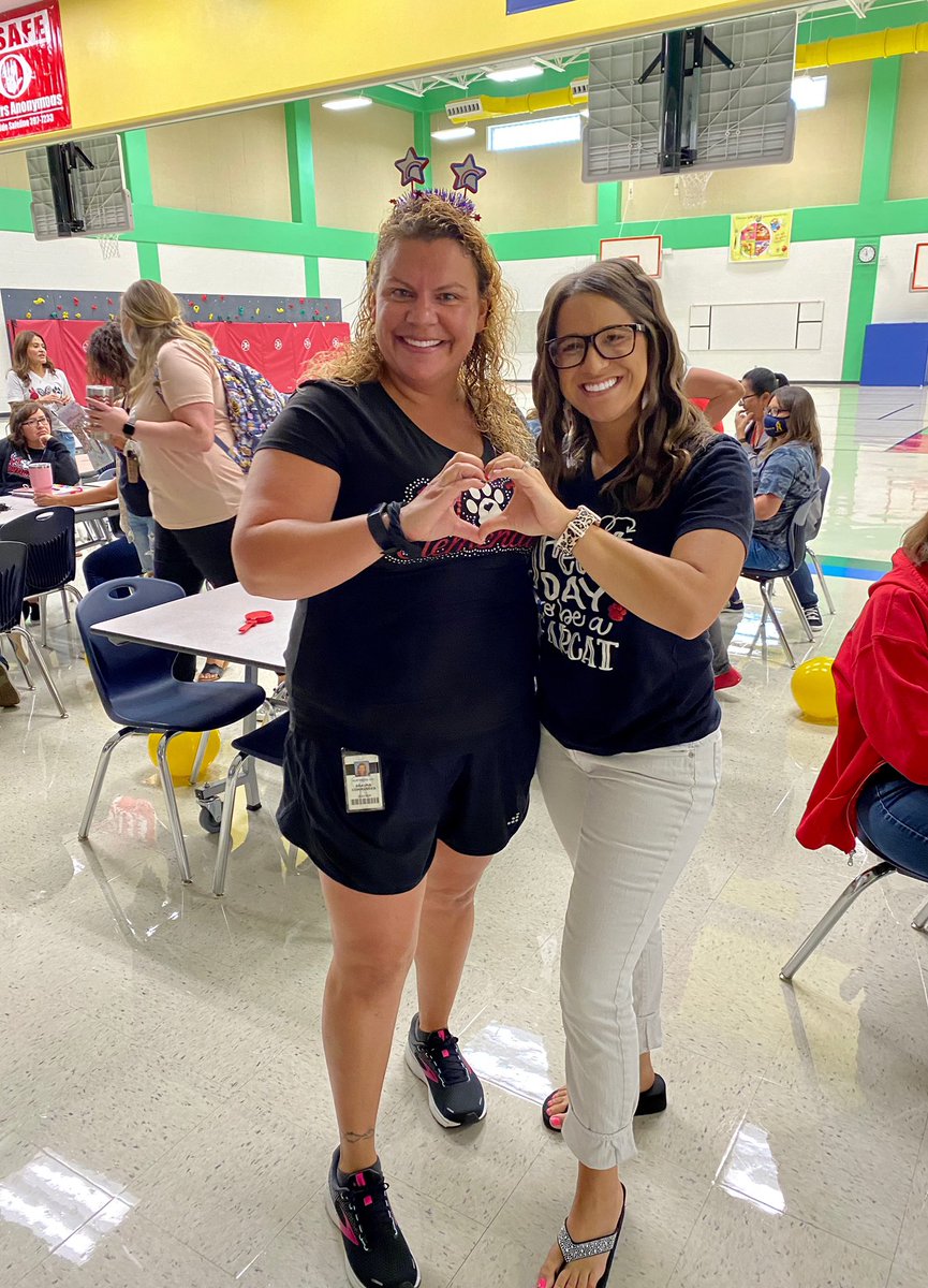 MrsKill3rd's tweet photo. Bearcat Besties at NISD Convocation! #NorthsideReunited ❤️🐾 https://t.co/Un1TZAI11C