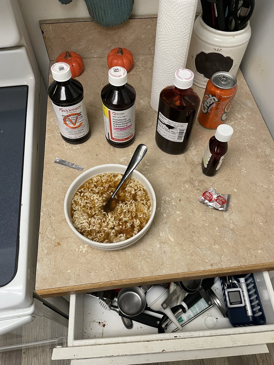 LaneVibbin's tweet photo. 15 bands round a dollar soup, i won't eva change 🥷 https://t.co/ITfaqHzwjx