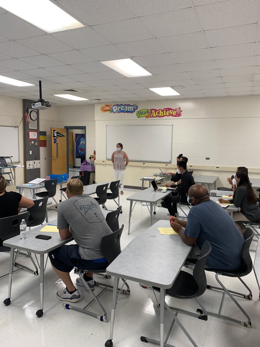 cemorgan22's tweet photo. Grade Level PD #Circles #AVID #PBIS #ReadyTime @ChathamMiddle https://t.co/0KwWVgxyOn
