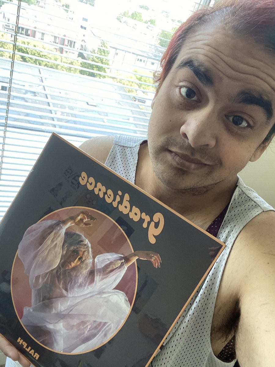 rpjey93's tweet photo. It’s beautiful. Vinyl #2: #Gradience by Ralph.
@songsbyralph #thegradiencetour https://t.co/0WCNI7yHZD