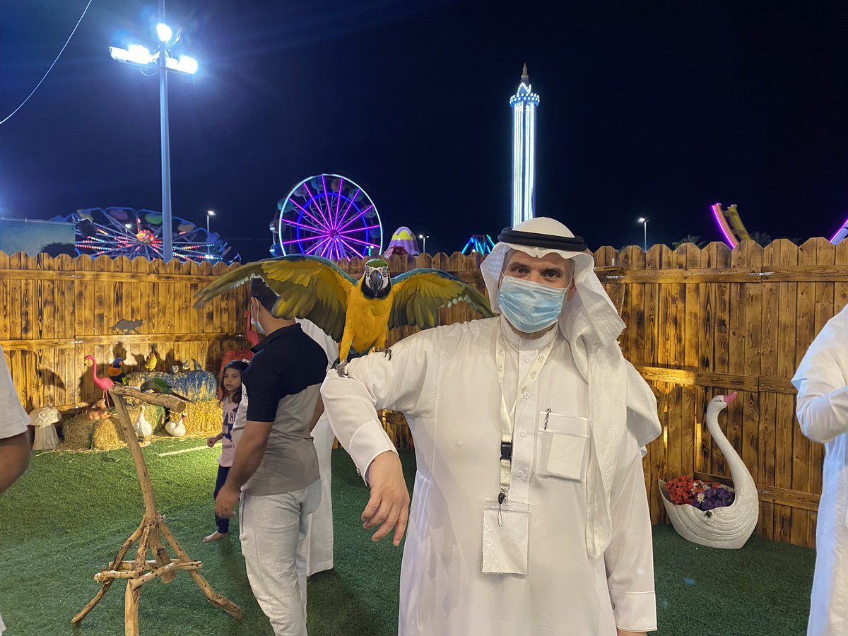 Mahafel1111's tweet photo. وتجول الوفد في ساحة الفعاليات المصاحبة ، مقدمين شكرهم وتقديرهم على الاستقبال والحفاوة في رسم صورة جميلة للزوار خلال الإجازة الصيفية. https://t.co/yBA2rZ0WKF