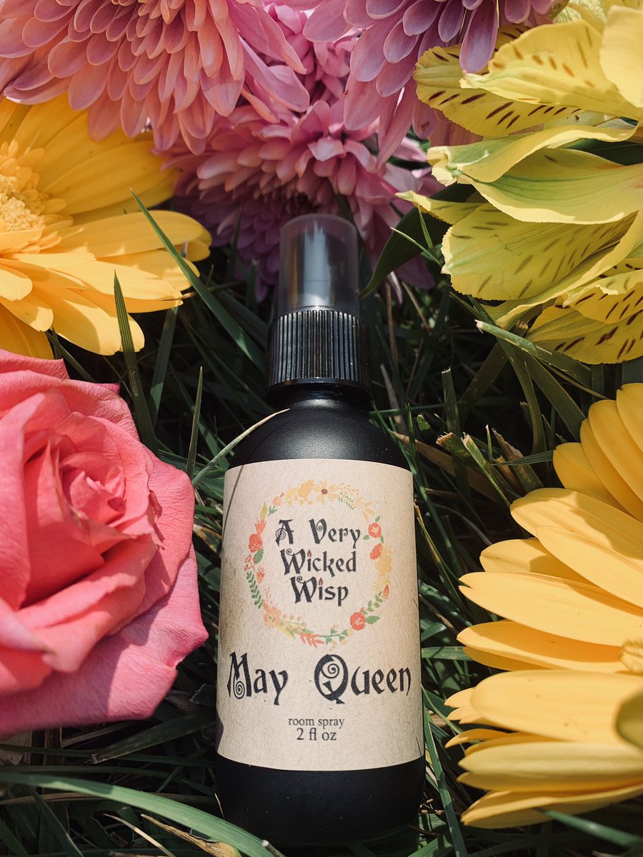 averywickedwick's tweet photo. 🖤NEW Room Sprays/Fragrances available and take advantage of our RESTOCKED A24 Collection (which is going QUICK)! Etsy link available in bio🖤
•
#roomfragrance #fallfragrance #A24 #A24Films #Hereditary #Midsommar #TheVVitch #TheWitch #TheLighthouse #smallbusiness https://t.co/qleeoITJRS