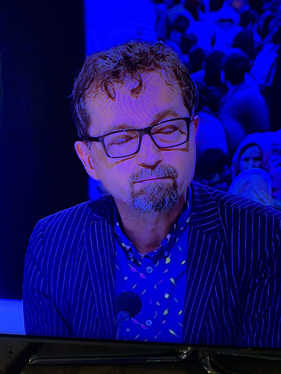 Kev1nvan's tweet photo. Wat als…. Nigel Williams geen comedian werd? #terzaketv #nigelwillams https://t.co/zCFkmrhHRy