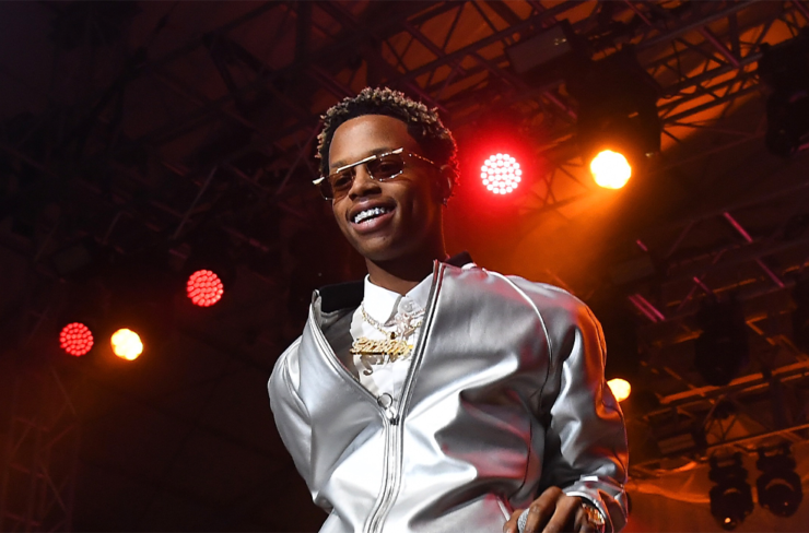EBONY's tweet photo. #EBONYRundown for August 17th: ‘Whip/Nae Nae’ Rapper Silento Indicted in Cousin’s Murder, Biden Doubles Down on Afghanistan Withdrawal, and More - https://t.co/cLYLRnqKMD https://t.co/tnzWgnTSu4