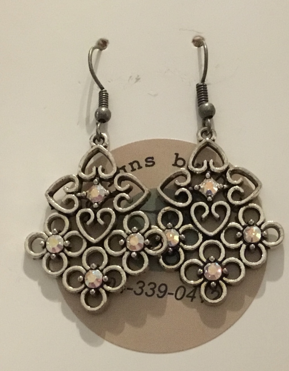 Valentines_Gift's tweet photo. Pretty Hearts Pierced Earrings 3060 https://t.co/UZu4bmHfCM https://t.co/1isAgn5iXa