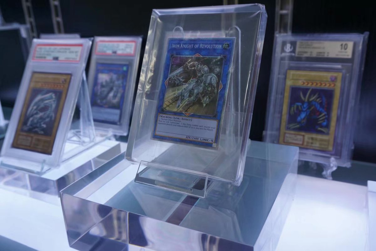 I will share my collection regularly in this place. Iron Knight of Revolution Isn't this cool?😍😍😍
