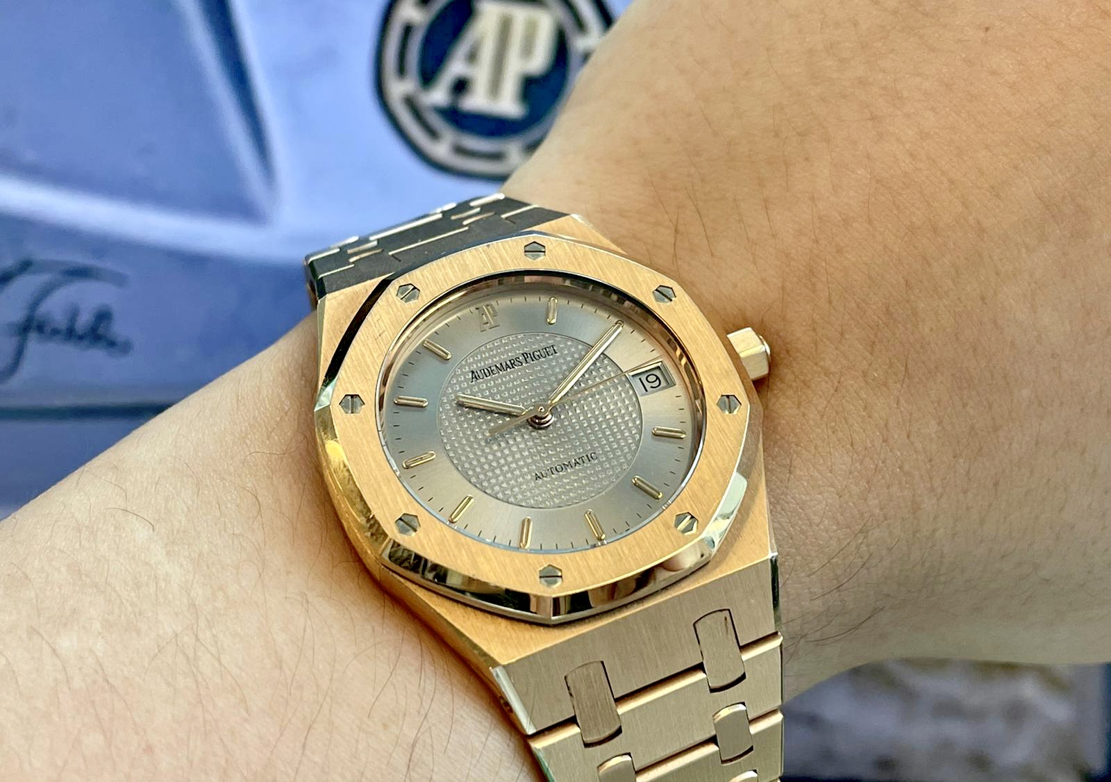 Royal ex shop gold watch