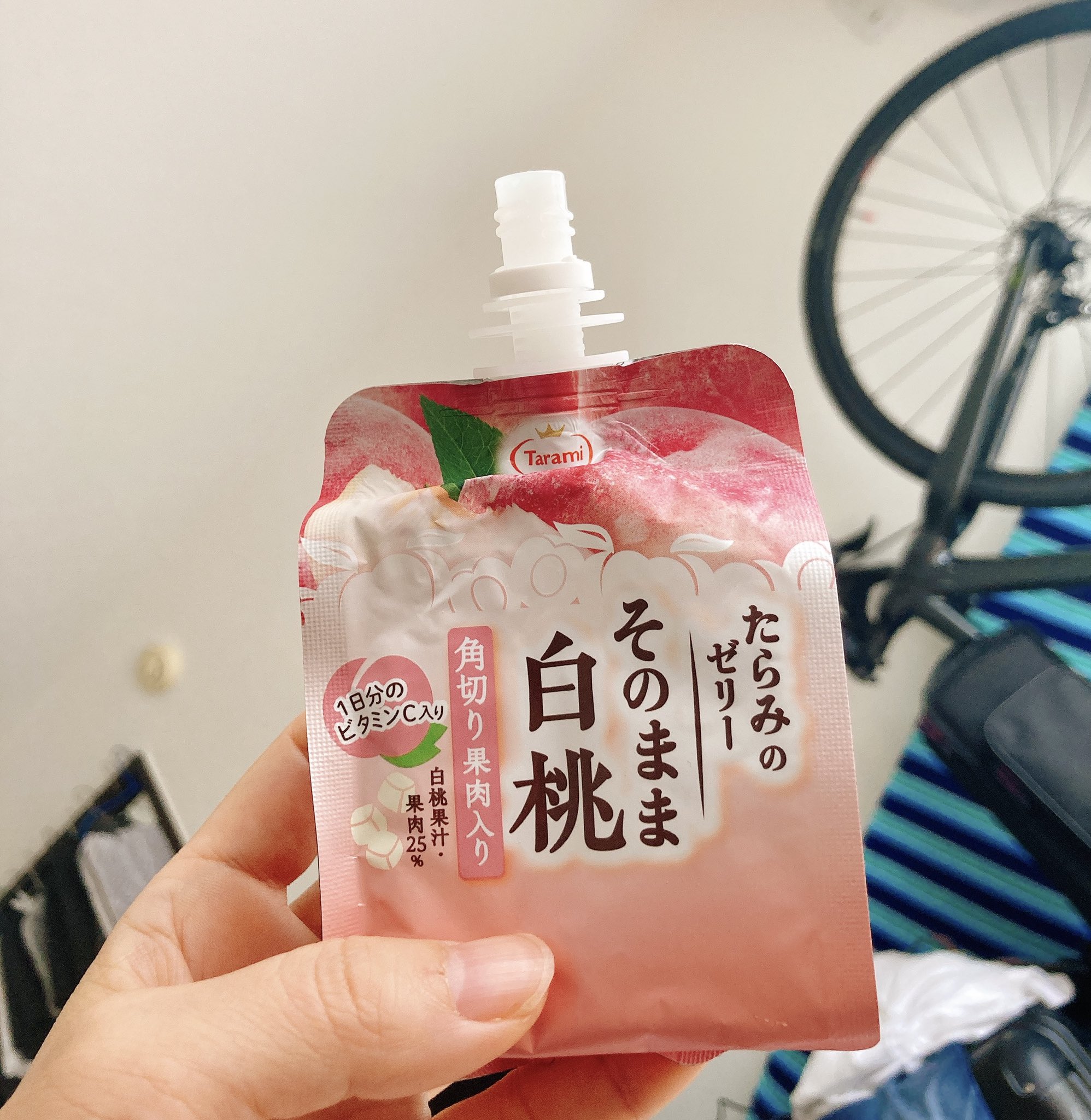 妄想ぼっち 悪寒 カロナール飲む 汗かく 一時的に熱下がる 3時間後くらいまた悪寒 発熱 カロナール飲む 汗かく 熱下がる 3 時間後発熱 カロナールないからeve飲む 全然熱下がらん この後またweb会議だけど 今度はもうなんか口にして耐える