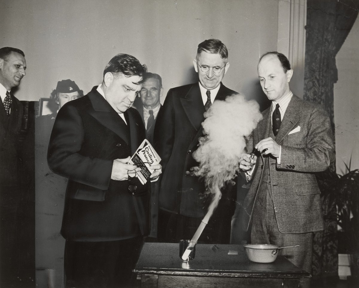 The New York Times, "Mayor La Guardia Takes Civil Defense Lessons", April 6, 1942 moma.org/collection/wor… #thenewyorktimes #museumarchive