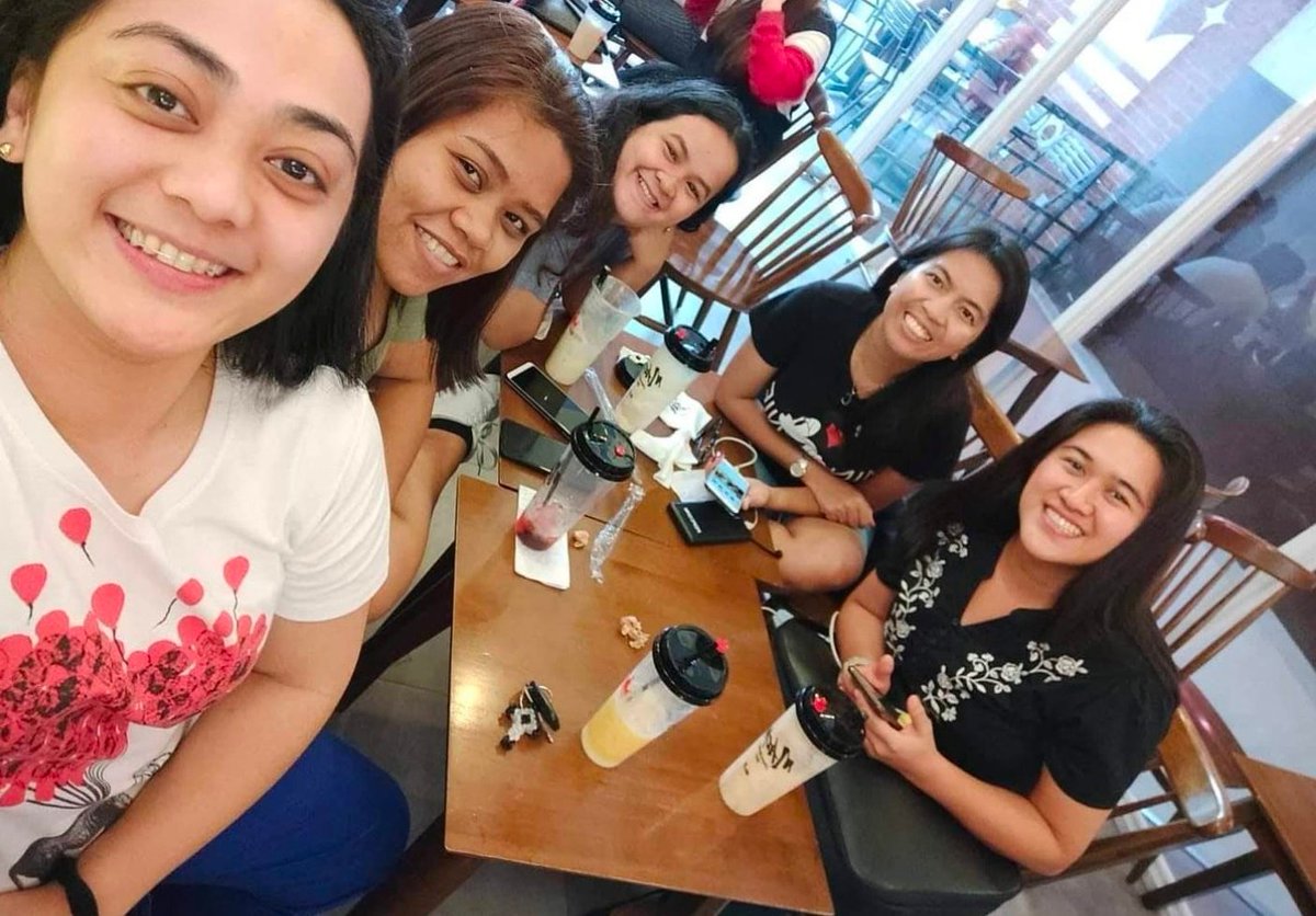 ma1208an's tweet photo. Woke up running late for work and with a message that we lost you to covid.We lost another sister in the course of this pandemic nd my heart is breaking💔 Salamat sa 6 years of love nd friendship ng matindi,ng totoo. Mahal kita, @maejazz!Mahal ka namin🙏

@mainedcm #MaineMendoza https://t.co/mBEGkWweBu