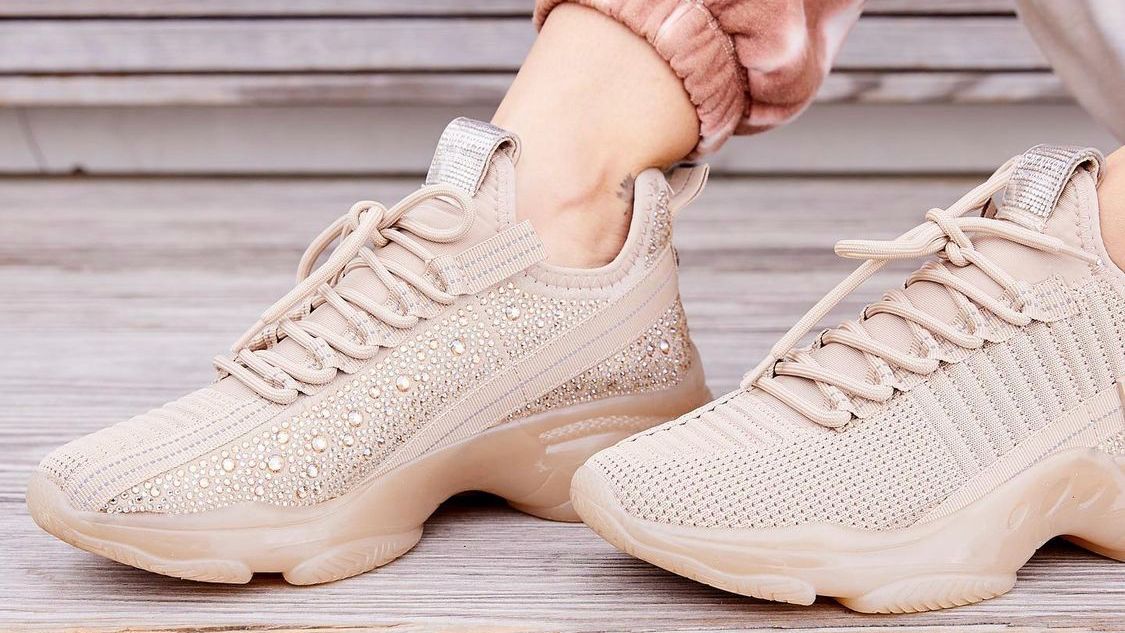 Who says you can’t dress up for a workout? Check out these stunning and now available kicks at @macys.