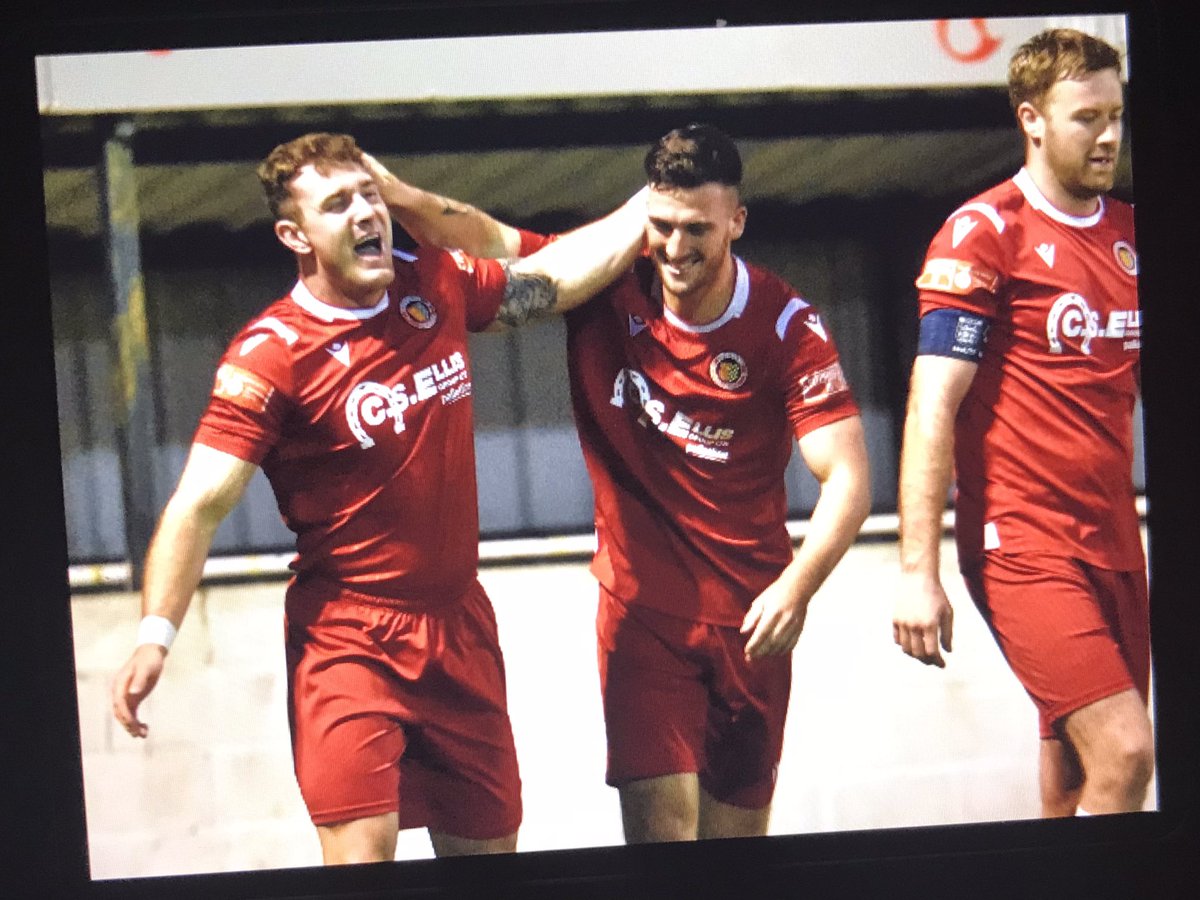 thejakewhiteley's tweet photo. #JackDuffy (partly obscured) fires the visiting #Daniels into a 2-1 lead during tonight’s #NPLD1Midlands clash between @SohamTownRanger v @StamfordAFC1896… https://t.co/WGYCbui1if
