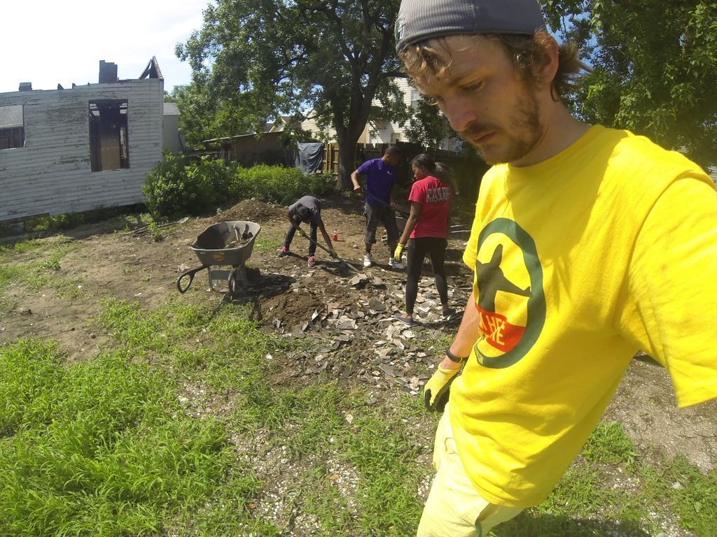 #TBT - Perhaps the most humid day of '50 States, 100 Days' was early on in New Orleans, where Chris worked with <a href="/YRNOla/">YRNO</a> while donning his yellow pants ...

Here's where you can order your copy of <a href="/ChrisStrub/">Chris Strub</a> 's '50 States, 100 Days: The Book' -- buff.ly/2VP0hXF