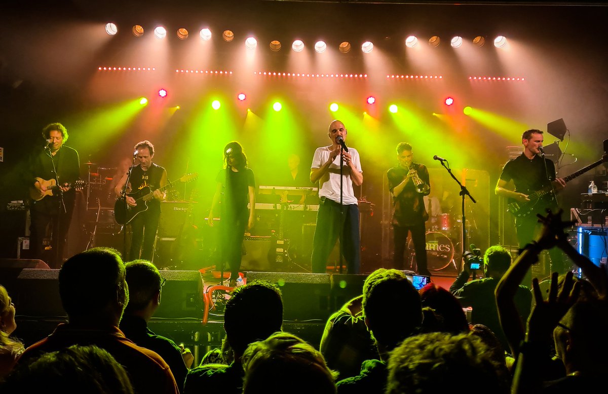 TimSimpkins's tweet image. A two year wait to see your lifelong favourite band, is a long time, but @wearejames @andydiagram @RealTimBooth made it a very special return. Thank you so much. 😀