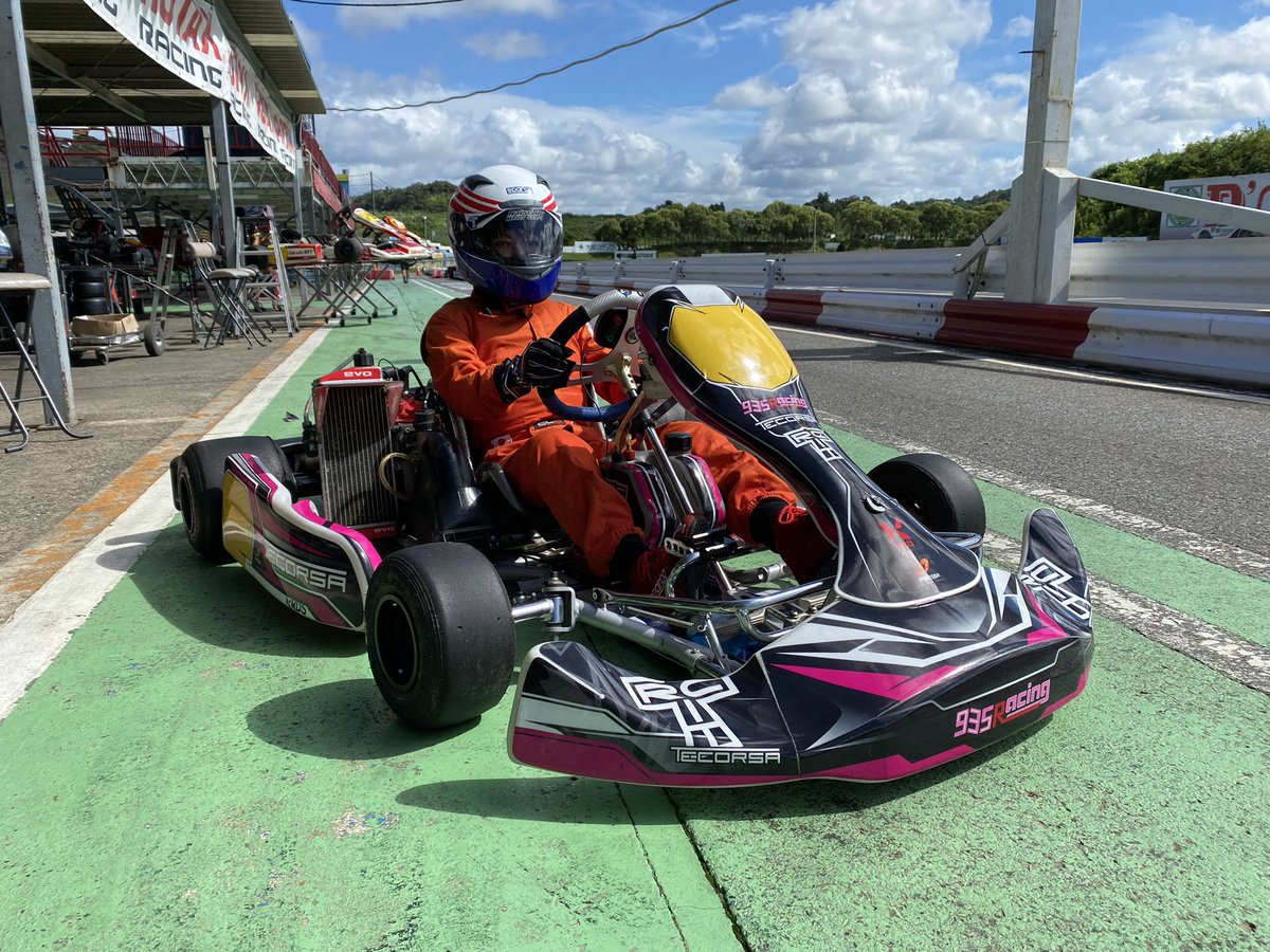 takasi0428's tweet photo. 今日は新東京サーキットで
RCITレーシングカート走行会🏎

午後からの飛び込み参加OKです🙆‍♂️

快晴でドライコンディションで走れるレーシングカートは最高に気持ち良いです！

#RCIT
#人生一度はレーシングカート https://t.co/AkLngbNi9B