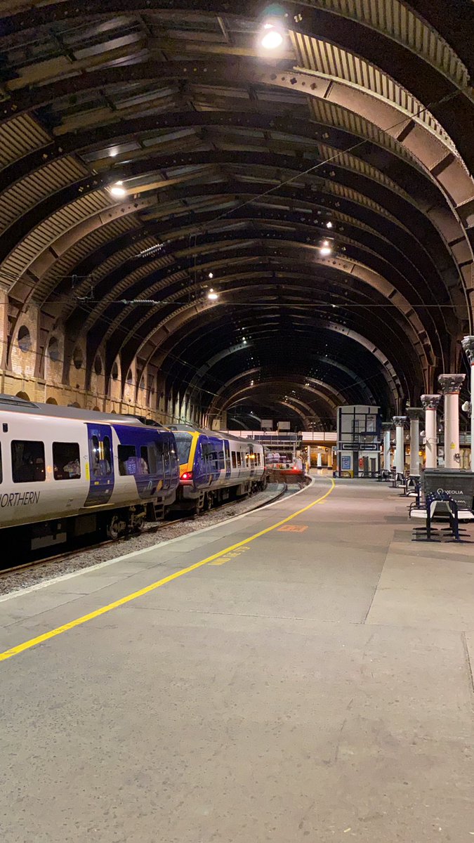 human0000000002's tweet photo. York Station is absolutely Beautiful. But why are waiting areas designed to maximise discomfort? Needs more @rorysutherland https://t.co/calpwb9Dxi