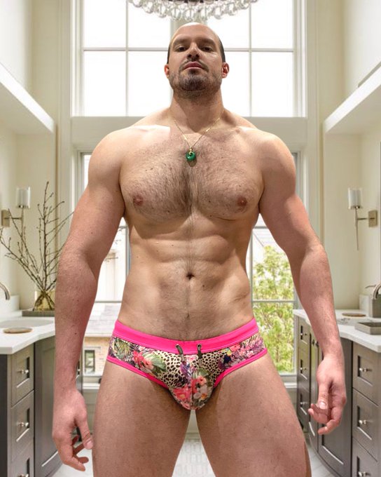 New this week ! 
Promo 60 % off in my onlyfans ! 
https://t.co/8EUq6ERVL3 https://t.co/M4Q8Azv7Z0