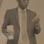 現代人だけど、幕末の武士の写真なんかでよく見る「湿板写真」の技術で撮ってもらいました！ pic.tw…