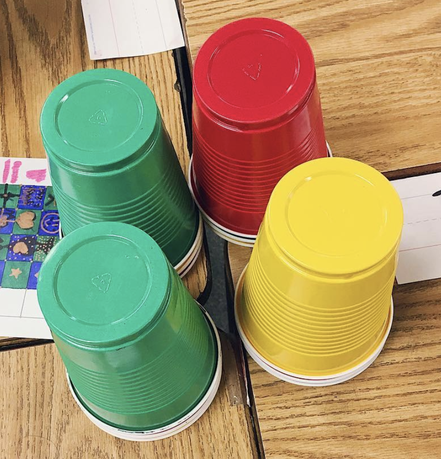 How do you check in with Ss during class – and empower them to ask for what they need? For T Mrs. Brazil, these colored cups are the answer:

💚= "I don’t need help!"
💛= "I need help, but I can wait."
❤️= "I cannot do anything until you help me!"

instagram.com/p/Bw7ObfMHKqa/ #MTBoS