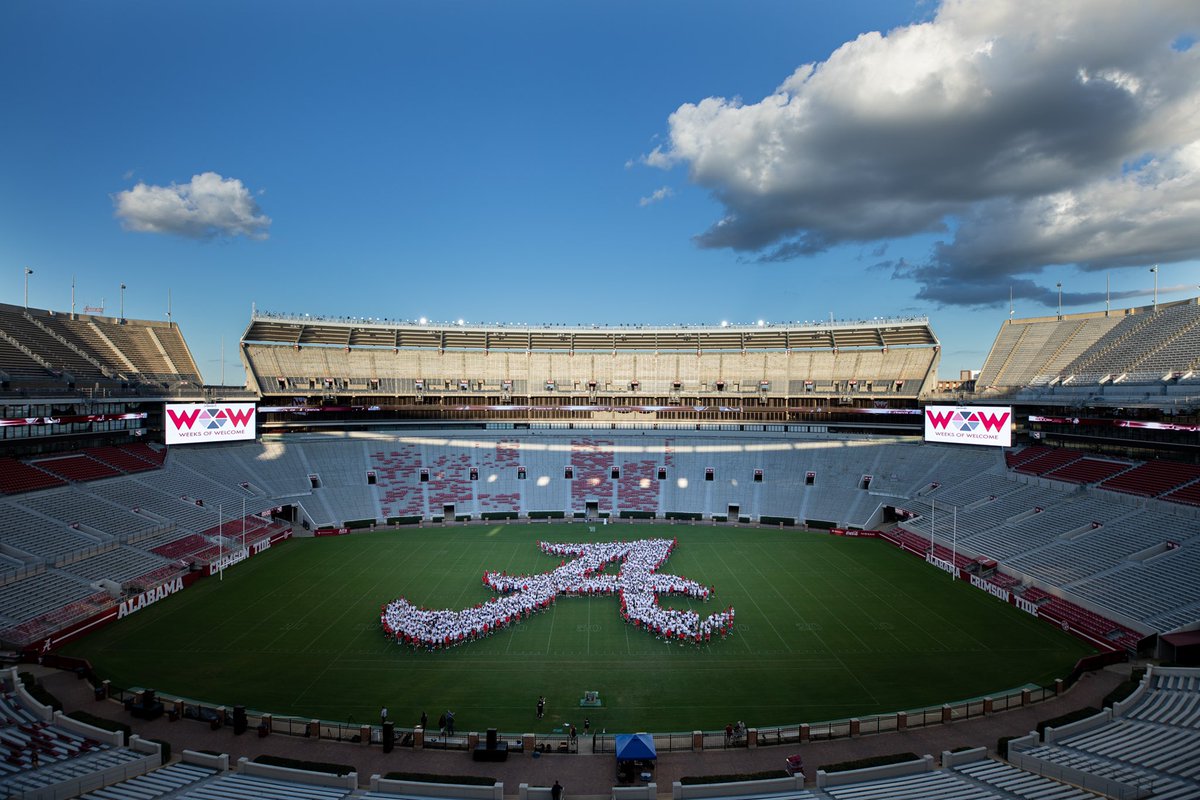 The Script A tradition is back - and this one is even more special! The class of 2024 + class of 2025 joined together to create the Script A class photo in Bryant-Denny! #RollTide #WOW21