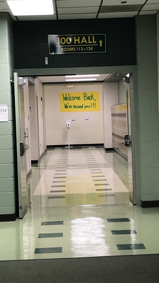 RMurphyBHS's tweet photo. Open house tonight at @bunnhs was full of parents and students eager to get back in the building! Thanks to this team of colleagues/friends who worked together to hopefully make the students feel welcomed back into the building! 💚💛 (Coach didn’t help, just posed for a picture). https://t.co/PTKzZCq9t5