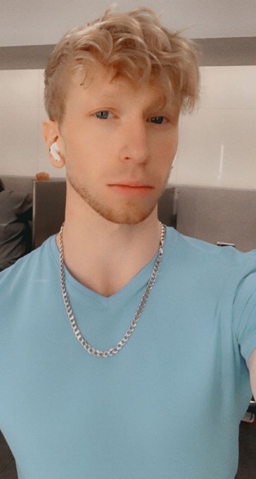 New Haircut😘 https://t.co/UgTwiotDmn<a href="/tag/fitfam"class="tags"><span>#fitfam</span></a><a href="/tag/model"class="tags"><span>#model</span></a><a href="/tag/fitness"class="tags"><span>#fitness</span></a><a href="/tag/ripped"class="tags"><span>#ripped</span></a><a href="/tag/muscle"class="tags"><span>#muscle</span></a><a href="/tag/sexy"class="tags"><span>#sexy</span></a>