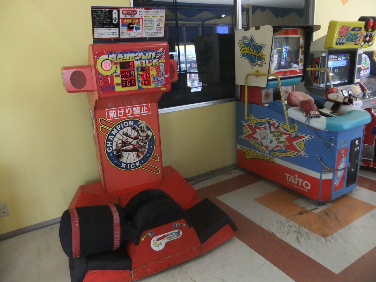 長野市の見た目は新しめなバッティングドームの2階にあるゲーム