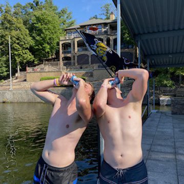 ColtonNoonan's tweet photo. #NewProfilePic @DSporing_12 https://t.co/uHaRqdvKFR