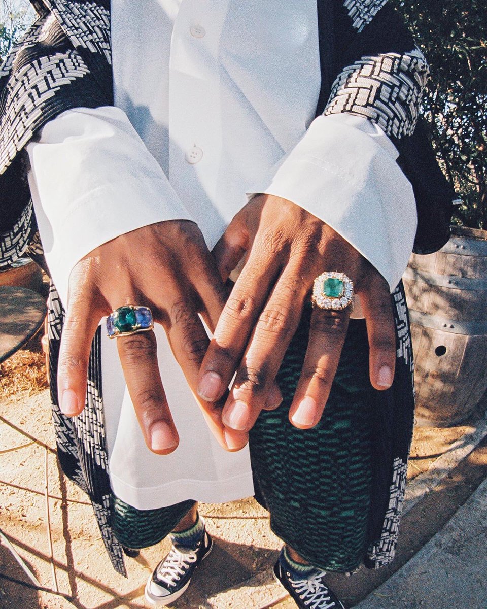 atcorpglobal's tweet photo. #LOFFICIELHOMIE @lofficielbrasil @BigSean
#AtCorpFashion #AtCorp 🌍 https://t.co/44XnfwnIfX