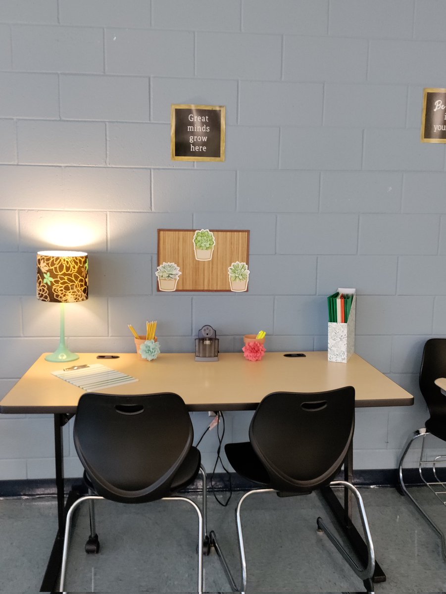 THefner1856's tweet photo. "Back to School". Go jackets 🐝#GMSBuzz https://t.co/v3tJOULwbg