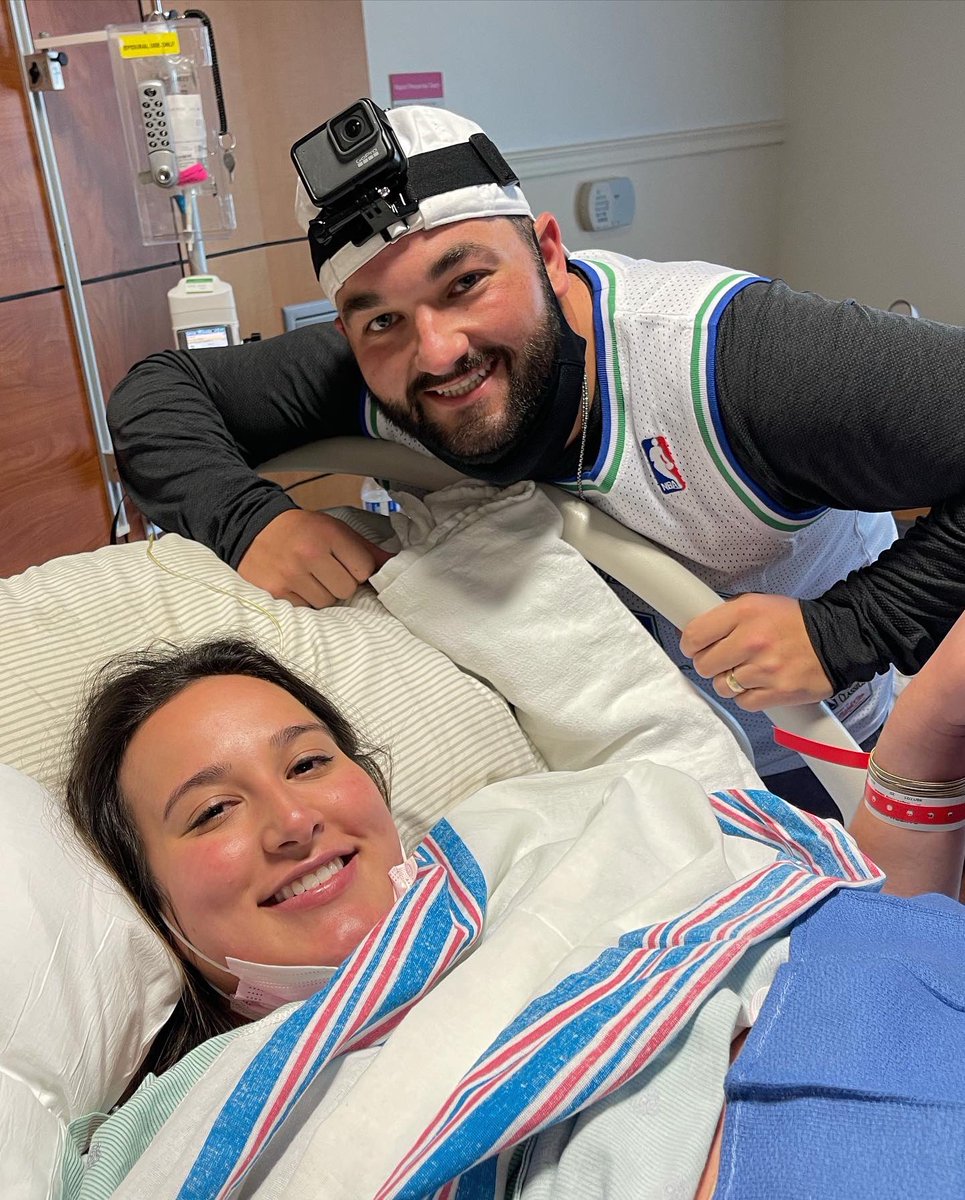 Coach_JLVenus's tweet photo. Welcome our little/BIG 9 lb 13 oz Pulling Guard, Maverick Levi Venus.
#BabyUnit #DAD https://t.co/gP7kKIddKH