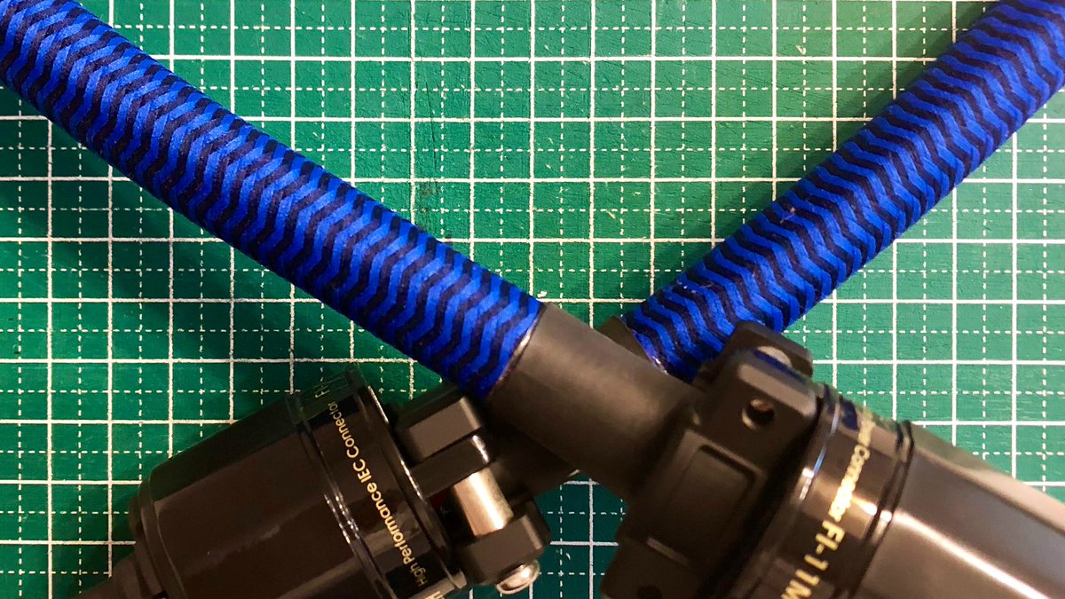 zonotone's tweet photo. 当社では電源ケーブルを自作して楽しんでいただけるように【切売り対応(1m単位)】を承っております。プラグの販売ございませんので、ケーブル径をご確認の上、形状や仕様で選んでいただければと存じます。社内作製品はロジウムメッキ仕様が多めです。 #6NPS #NeoGrandio #Meister #BluePower https://t.co/6U4tpoYeLr