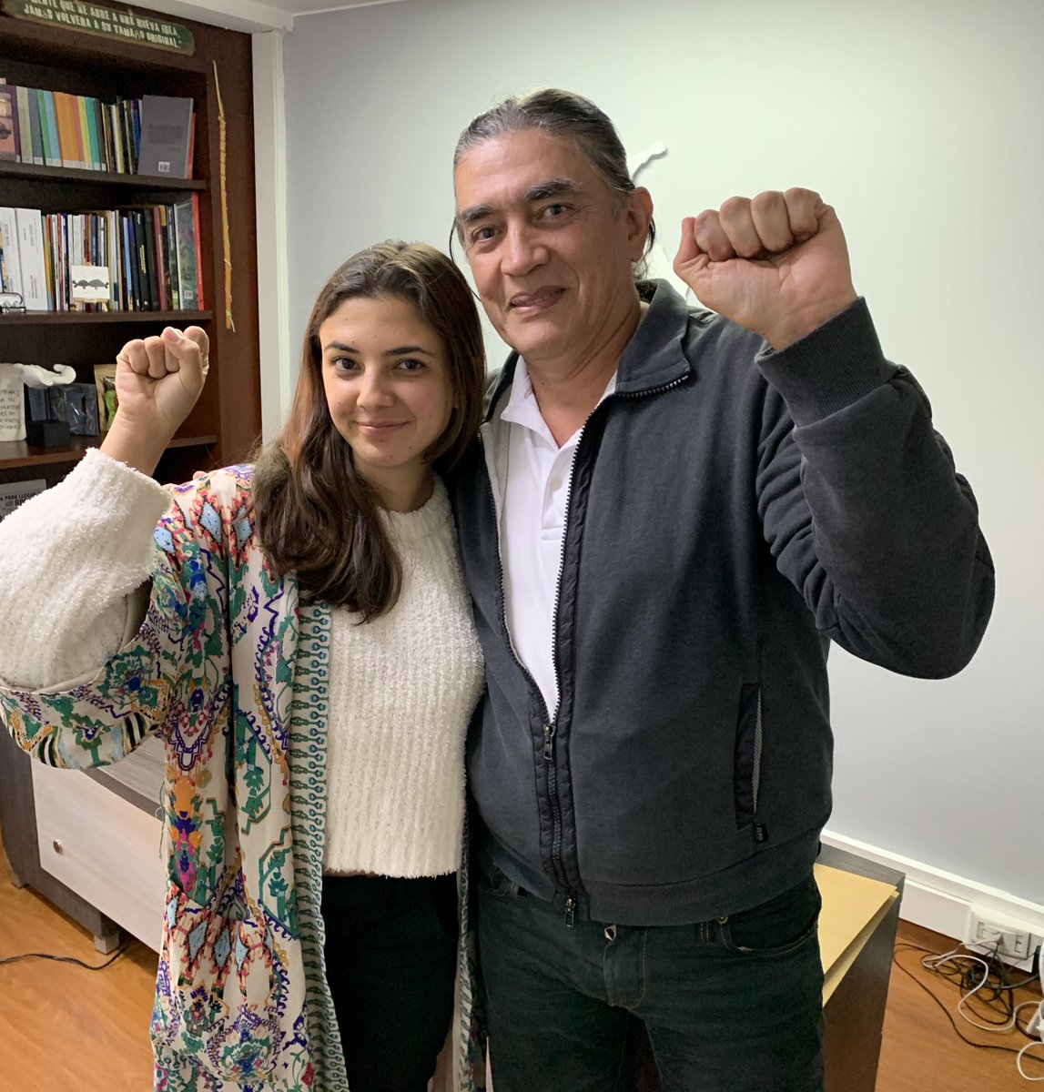 Susana Boreal representa a los jóvenes que ya no comen cuento y que ya no buscan ser representados sino representarse así mismos. De ellos es el presente de Colombia. Si la apoyan será una gran Representante a la Cámara por Antioquia. 
Tiene todo nuestro apoyo.