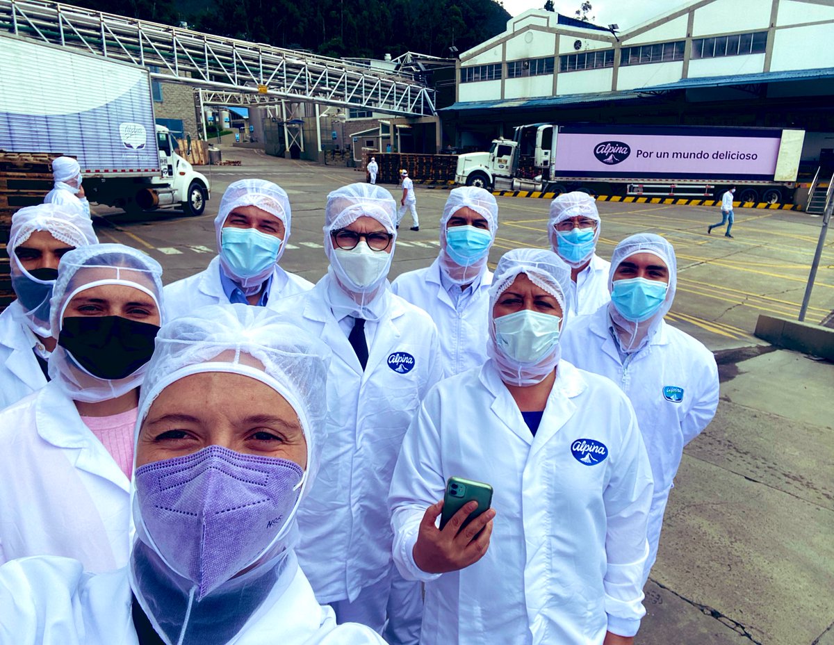 JulianaVillegas's tweet photo. 4000 colaboradores llevan lo mejor de @Alpina a 22 países del 🌎. @MincomercioCo @Col_Productiva @PROCOLOMBIACO acompañan proceso de #internacionalización de #lácteos y de productos de consumo masivo @Colombia con valor agregado. Felicitaciones x USD2,9M de #exportaciones en 2020 https://t.co/rDAn7SF0xl