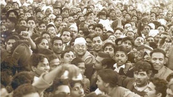 brajeshyadav001's tweet photo. Humble tribute to the immortal leader of the Indian freedom struggle, Netaji #SubhashChandraBose, the founder of "Azad Hind Fauj", on his death anniversary. India will always be indebted to him for his sacrifice in the freedom struggle.

नेताजी #सुभाष_चंद्र_बोस जी को शत शत नमन् । https://t.co/q7mBOTWE1V