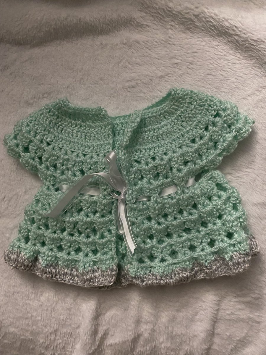 miraclemamablog's tweet photo. My latest creation! I did a preemie size but if you really like it I can make a bigger size or different color 🖤 dm me! #crochet #SmallBusinesses #forsale https://t.co/J5RFfsqyjS