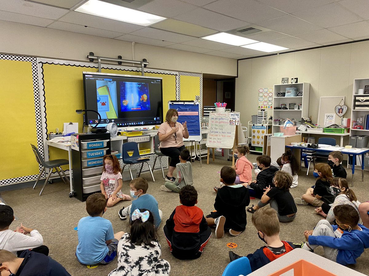 NautilusK8's tweet photo. Navigators are back in action as we welcome our Kindergarten &amp; 1st Grade scholars! New friends, garden visits, and learning galore. #FWPSProud ⚓️🐠📚🌟 https://t.co/xULCsJjRtr