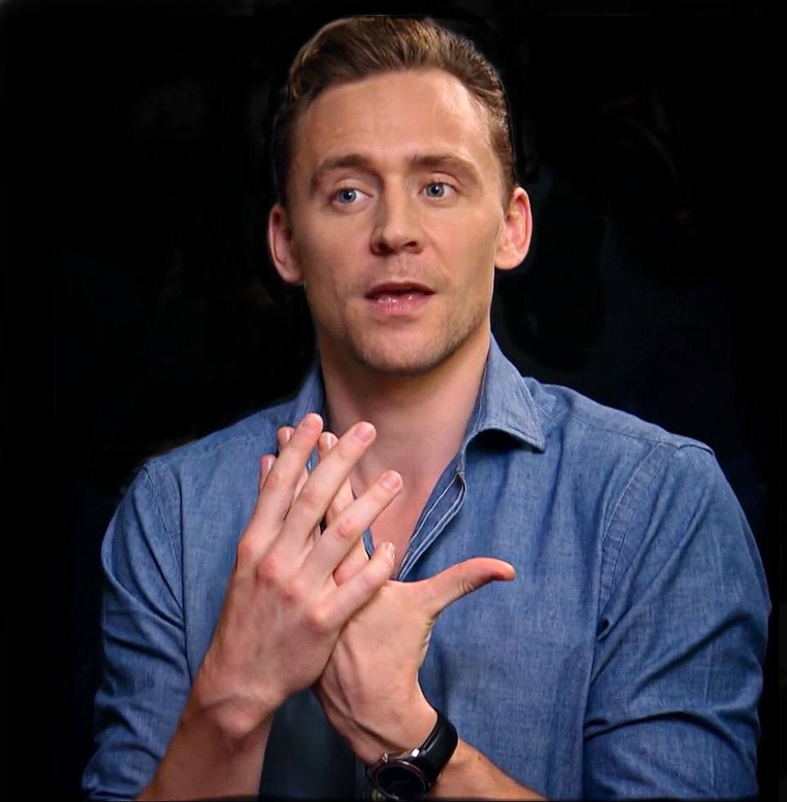 Tom Hiddleston's Hands tweet media