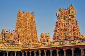 🕉 #PutradaEkadashi Darshan!
Stunning 6thCentury Koodal Azhagar Perumal Temple -One of 108 Sacred Abodes of Bhagwan Vishnu,Madurai #TamilNadu has Lord in 3 different postures-sitting,standing & reclining under 1 Vimanam/replete with Sculptures & Beautiful Murals #IncredibleIndia