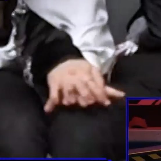 lovehanjs's tweet photo. felix holding jisung’s hands when the ranking for ibym was revealed 🙁🤍 https://t.co/lfZZve5Btf