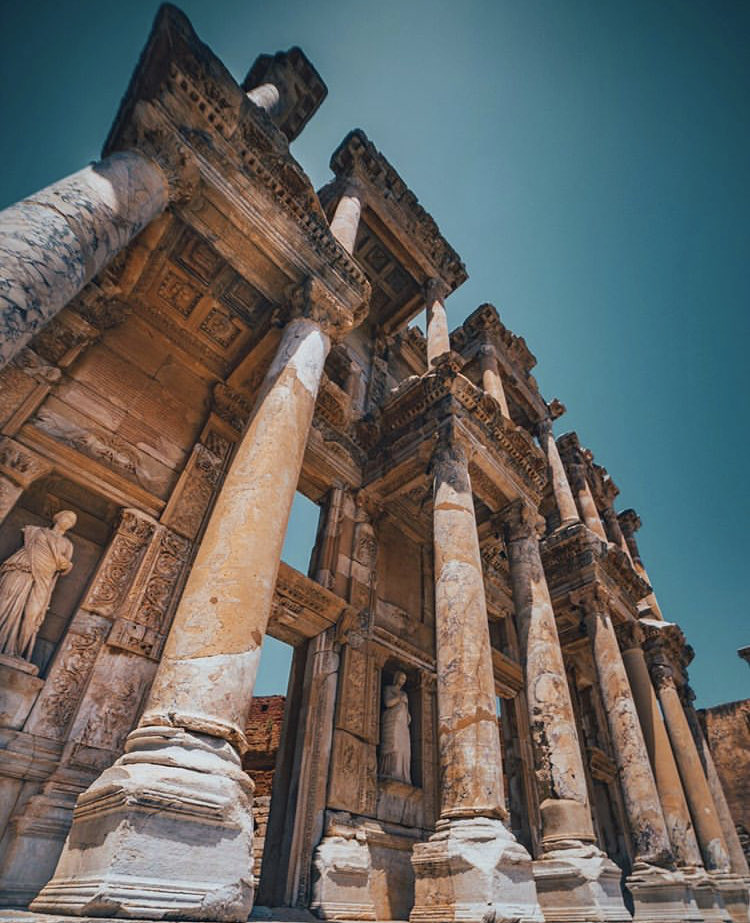 UnapolgetiGrk's tweet photo. Library of Celsus in Ephesus, Turkey. https://t.co/eHdVTkZYDY